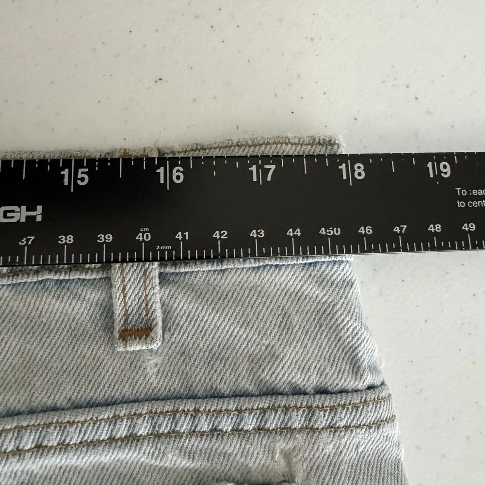 + VTG Levis 505 Straight Leg Jeans Light Wash Distressed 38x34 (36x33) Mexico